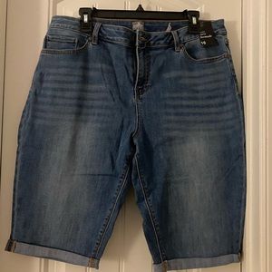 NY&Co Curvy Bermuda Jean Shorts